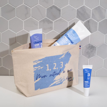                               Pack découverte 3 produits avec trousse offerte
                          